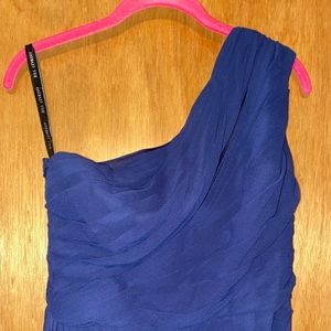 Bill Levkoff, size 4, had it altered to the knee. One shoulder.